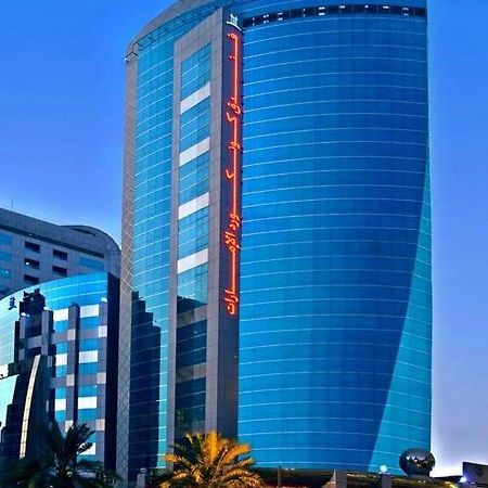 Royal Concorde Hotel & Suite ドバイ エクステリア 写真